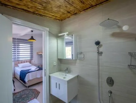Eldirek'te 3+1 Jakuzili Gunluk Daire Apartamento *