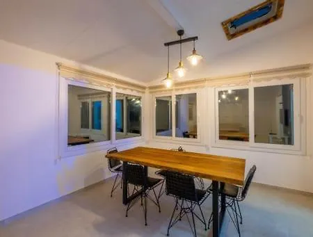 Eldirek'te 3+1 Jakuzili Gunluk Daire Apartamento Fethiye